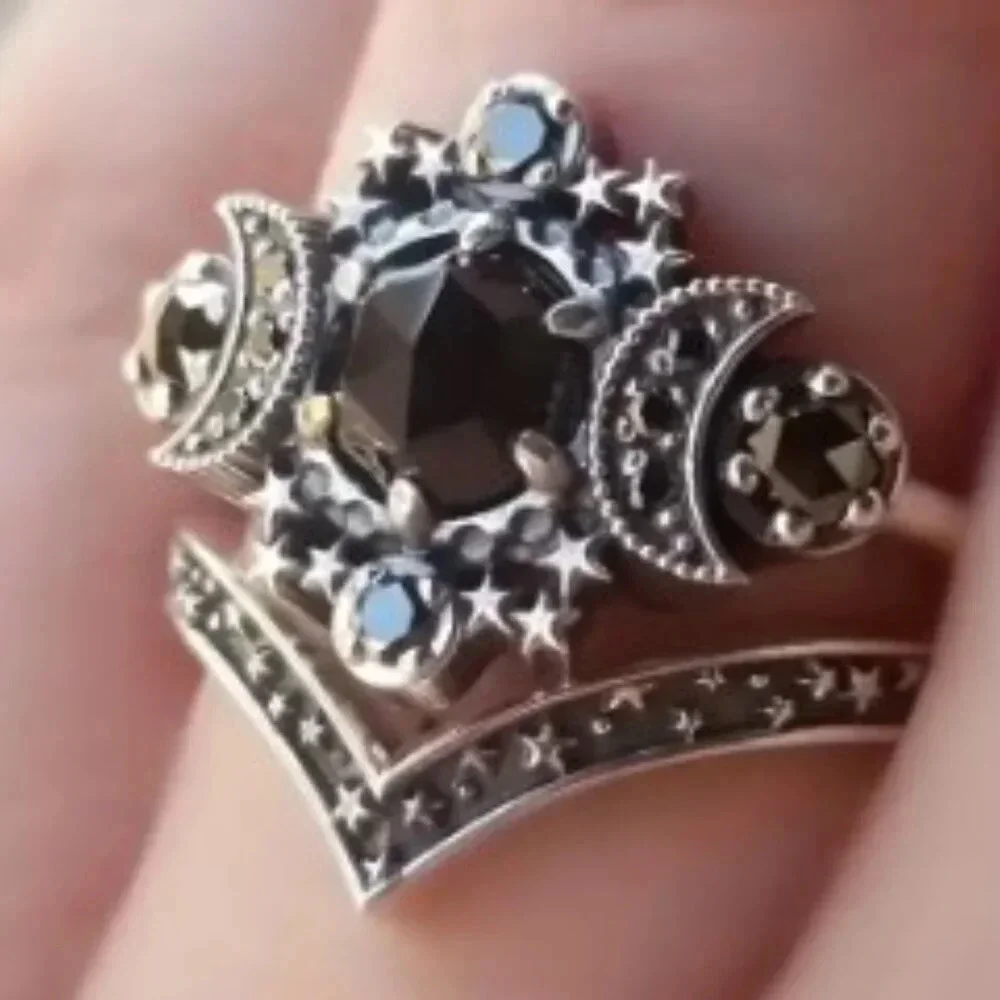 2pcs Retro Gothic Cosmic Stacking Ring Set With Moon And Star Detail Size 9